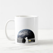 Twee katten vast in de maan met een blik tonijn koffiemok (Links)