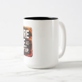 Twee keer meten. Nog steeds verprutst. Tweekleurige Koffiemok (Voorkant rechts)