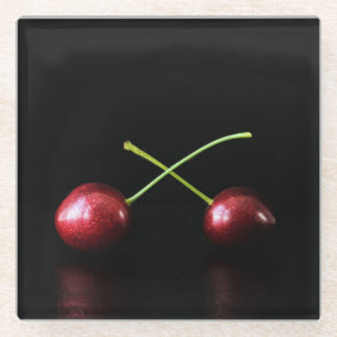 Twee kersen coastercna glazen onderzetter