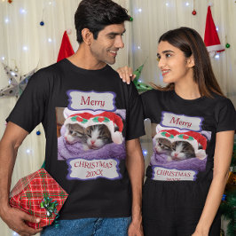 Twee Kittens Santa Hats Merry Kerstmis 20XX Unisex T-shirt