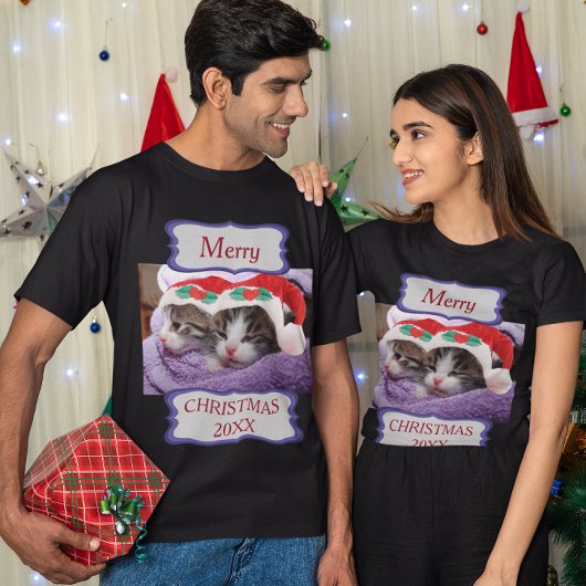 Twee Kittens Santa Hats Merry Kerstmis 20XX Unisex T-shirt