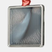 Twee klassen eoliaanse bedformen metalen ornament (Links)