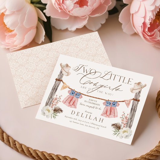 Twee Kleine Cowgirls Zijn Op Weg Baby Shower Kaart
