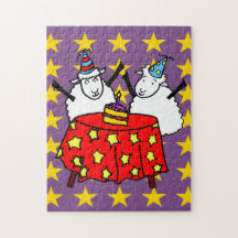Twee kleine schapen op een feestje