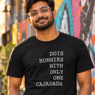 Twee konijnen met slechts één Cajadada T-shirt