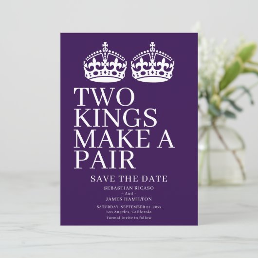 Twee koningen maken een paardenweddenschap aankondiging (Staand voorkant)