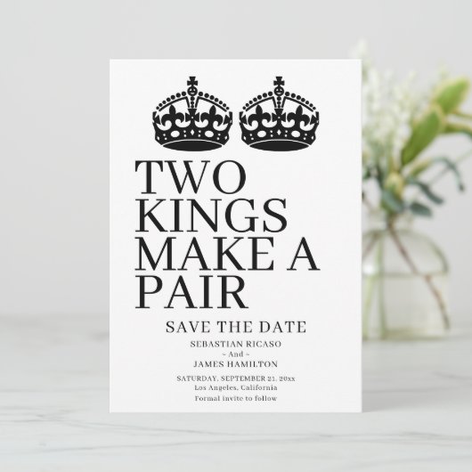 Twee koningen maken een paardenweddenschap aankondiging (Staand voorkant)