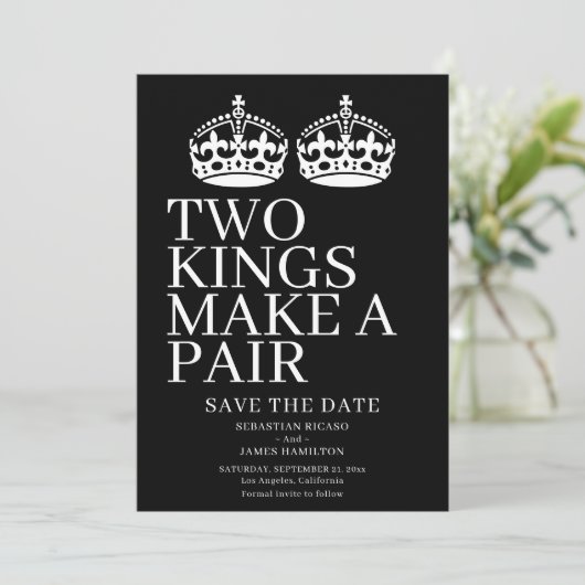 Twee koningen maken een paardenweddenschap aankondiging (Staand voorkant)