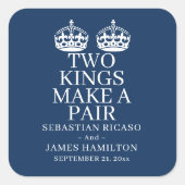 Twee koningen maken een paardenweddenschap vierkante sticker (Voorkant)