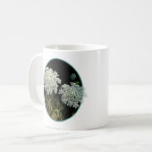 Twee Koningin Anne's Lace Koffiemok (Voorkant links)