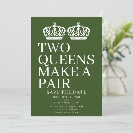 Twee koninginnen maken een homo-lesbiennes aankondiging (Staand voorkant)