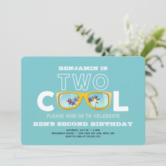 Twee kool Birthday-fotouitnodiging Kaart (Staand voorkant)