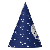 Twee koudebogen, tweede verjaardag feesthoedjes (Links)