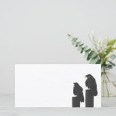 Twee kraaien op berichten (Staand voorkant)