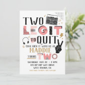 Twee Legit om de Tweede Uitnodiging van de Dag van (Staand voorkant)