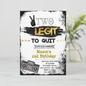 Twee legit om verjaardagsfeestuitnodiging te stopp kaart (Staand voorkant)