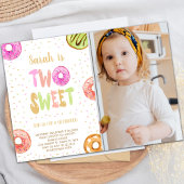 Twee lichtfoto donut Birthday-uitnodigingen Kaart