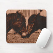 Twee liefhebbende paarden Houtbrandend Afbeelding  Muismat (Met muis)