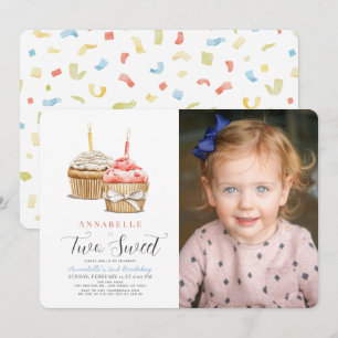 Twee lieve cupcake meisje 2e verjaardag foto kaart