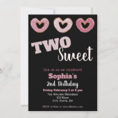 Twee lieve donut meisjes tweede verjaardag kaart (Voorkant)