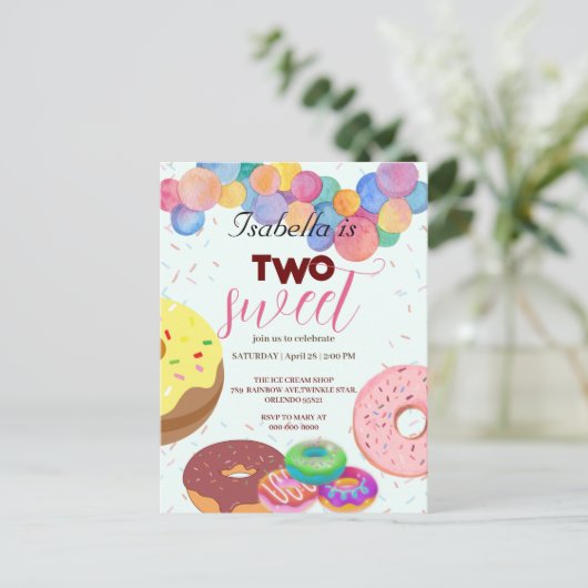 Twee lieve donuts en ballon 2e verjaardag meisje briefkaart (Staand voorkant)