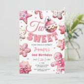 Twee lieve meisje roze cookie kerst 2e verjaardag kaart (Staand voorkant)