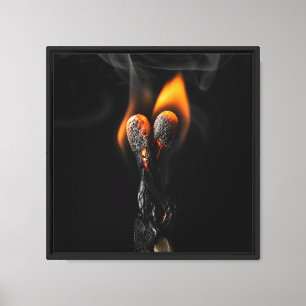 Twee lucifers die elkaar omhelzen canvas afdruk