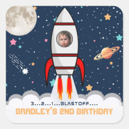 Twee maanden na de tweede verjaardag van de Moon R Vierkante Sticker
