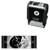 Twee majestueuze wolfskoppen  zelfinktende stempel (In situ)