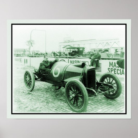 Twee mannen in antiek raceauto n° 6 Indy 500 Poster (Voorkant)