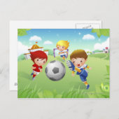 Twee meisjes en een jongen die voetbal speelt briefkaart (Voorkant / Achterkant)
