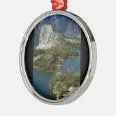Twee meren metalen ornament (Links)