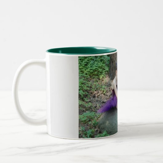 Twee mok koffie met ballet. (Links)