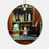 Twee Mortar en Pestles en Glass Jar Keramisch Ornament (Links)