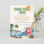 Twee naar de zee surfstrand 2de verjaardagsuitnodi kaart (Staand voorkant)
