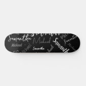 Twee namen koppel monogram zwart grijs wit persoonlijk skateboard (Horizontaal)