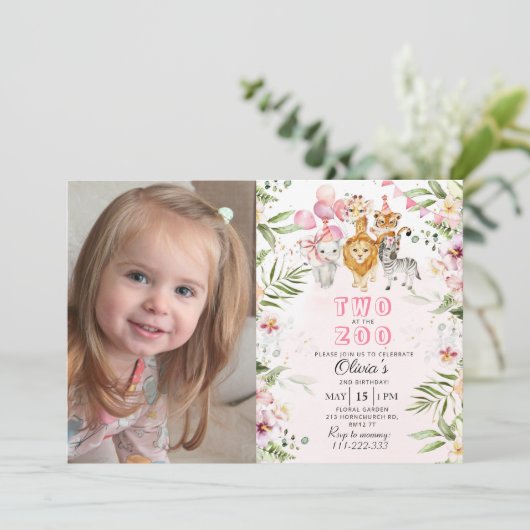 Twee op de zoo safari verjaardagsuitnodiging kaart (Staand voorkant)