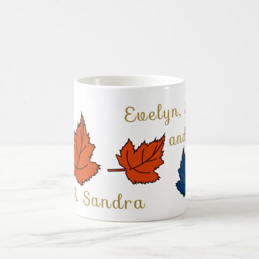 twee ouders , twee kinderen en een baby - op maat  koffiemok (Center)