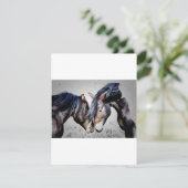 twee paarden in liefdesuitnodiging, kaart (Staand voorkant)