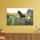 Twee paarden op het boerderij op het platteland in canvas afdruk (Insitu (Woonkamer))