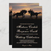 Twee paarden op Sunset Country Wedding Invitting Kaart (Voorkant / Achterkant)
