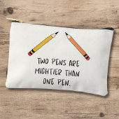 Twee pennen zijn machtiger dan één pen etui