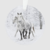 Twee Percheron Mares rennen in Snow Ornament (voorkant)