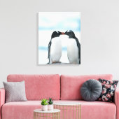 Twee pinguïns die de pieken aanraken canvas afdruk (Insitu (Woonkamer))
