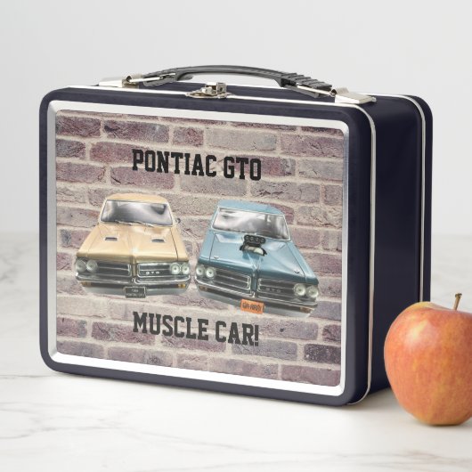 Twee Pontiac GTO-autoontwerp (In situ)