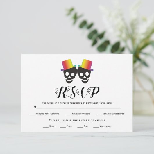 Twee regenboogkleuren bevestigen het homohuwelijk RSVP kaartje (Staand voorkant)