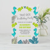 Twee rex verjaardagsuitnodigingen boy blauw oerwou kaart (Staand voorkant)