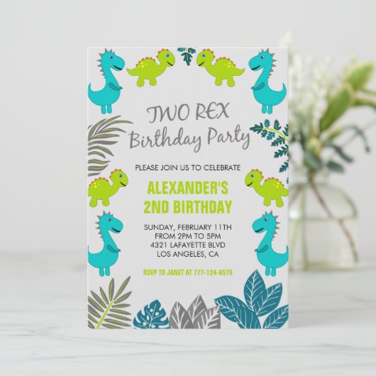 Twee rex verjaardagsuitnodigingen boy blauw oerwou kaart (Staand voorkant)