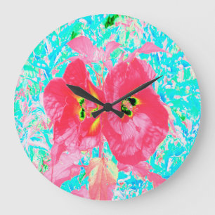 Twee Rosy Red Coral Plum Crazy Hibiscus op Aqua Grote Klok
