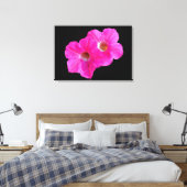 twee roze bloemen op zwarte achtergrond . canvas afdruk (Insitu (Slaapkamer))